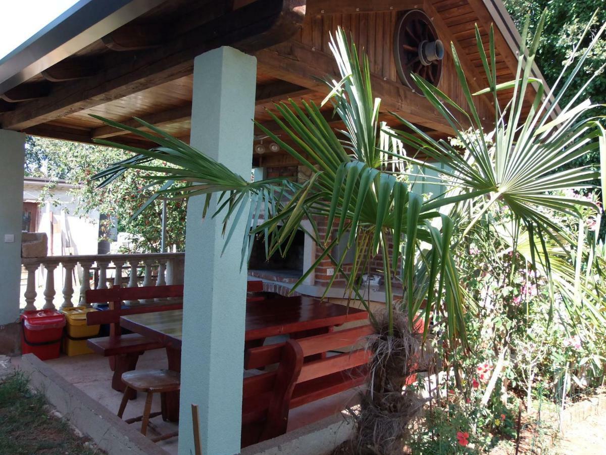אומאג Apartment Cajt מראה חיצוני תמונה